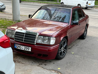 Mercedes Series (W124) foto 10