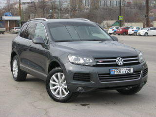 Volkswagen Touareg foto 1