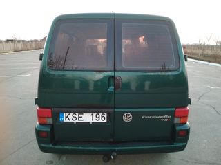 Volkswagen Caravelle foto 5