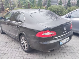 Skoda Superb foto 2