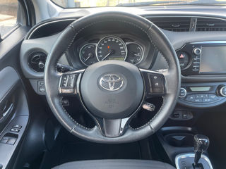 Toyota Yaris foto 9