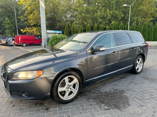 Volvo V70 foto 4