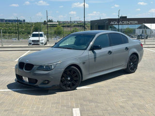 BMW 5 Series foto 2