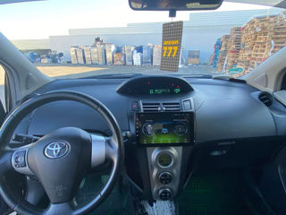 Toyota Yaris foto 5