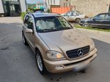 Mercedes ML Class foto 5