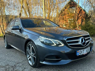 Mercedes E-Class foto 2