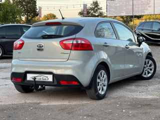 KIA Rio foto 2