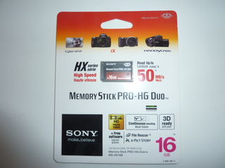 Продаётся абсолютно новая высокоскоростная карта SONY Memory Stick PRO-HG Duo 16 Gb.  Made in Taiwan foto 1