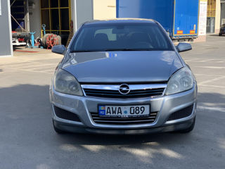 Opel Astra foto 2