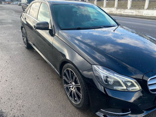 Mercedes E-Class foto 3