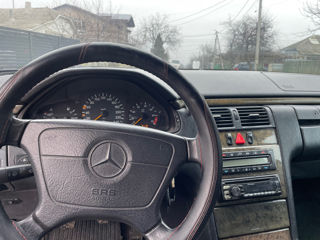 Mercedes E-Class foto 6