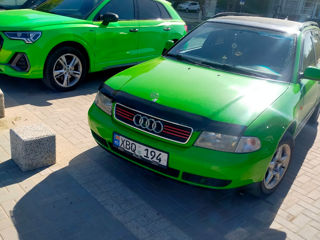 Audi A4 фото 3