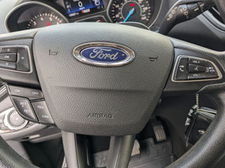 Ford Escape foto 9