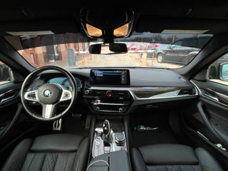 BMW 5 Series foto 7