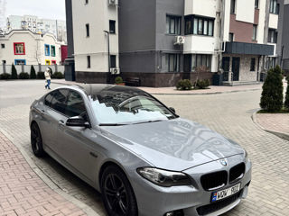 BMW 5 Series foto 3