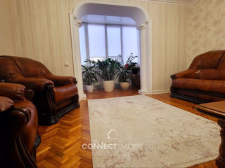 Apartament cu 4 camere, 188 m², Buiucani, Chișinău foto 4