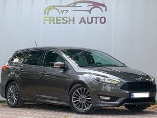 Ford Focus ST foto 1