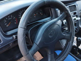 Toyota Carina foto 2