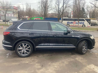 Volkswagen Touareg foto 7