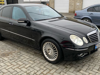 Mercedes E-Class foto 2