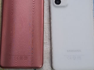 2 telefoane samsung 2500 amîndouă.