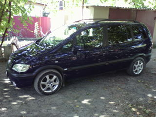 Opel Zafira foto 4