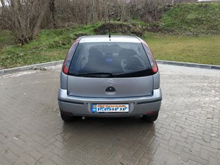 Opel Corsa foto 5