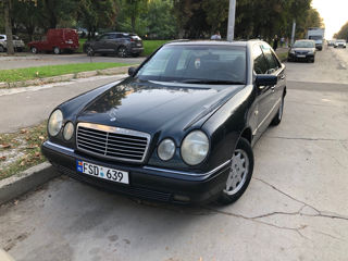 Mercedes E-Class foto 4