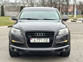 Audi Q7 foto 2