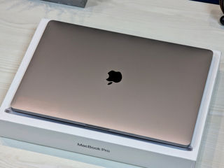 MacBook Pro 16 Retina 2020 (Core i7 9750H/16Gb DDR4/512Gb SSD/Radeon Pro 5300M/384 Cycles/16") foto 13