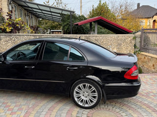 Mercedes E-Class foto 3