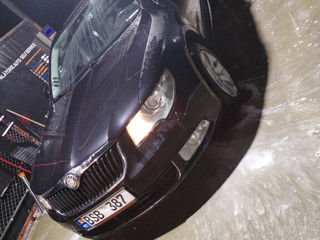 Skoda Superb foto 2