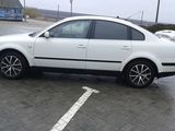 Volkswagen Passat foto 3