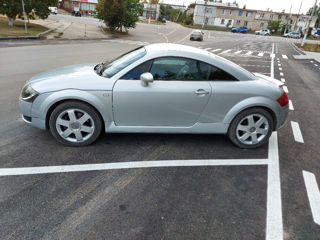 Audi TT foto 8