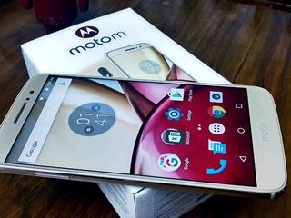 Nou Motorola Moto M 4GB, 32GB foto 1