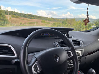 Renault Grand Scenic foto 1