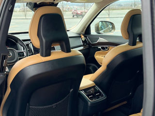 Volvo XC90 foto 9