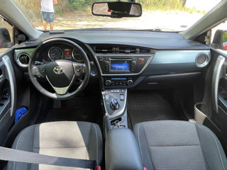 Toyota Auris foto 8