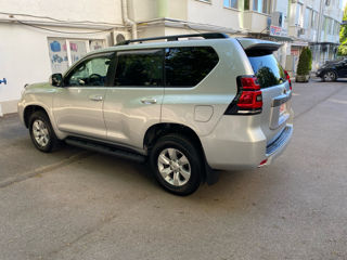 Toyota Land Cruiser Prado foto 3