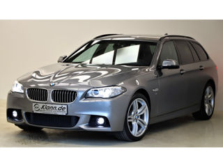 BMW 5 Series Touring foto 3