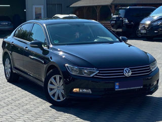 Volkswagen Passat foto 4