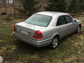 Mercedes C Class foto 4