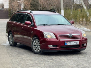 Toyota Avensis foto 3