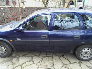 Opel Corsa foto 2