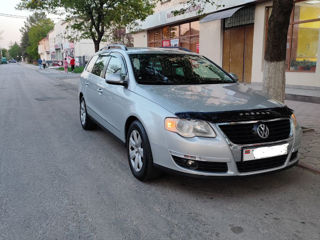 Volkswagen Passat foto 3