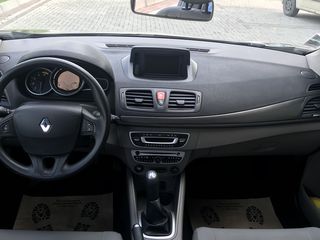 Renault Megane foto 8