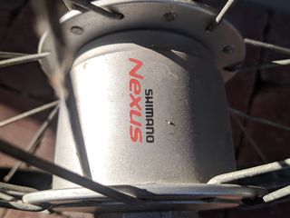 Переднее колесо 20" с динамовтулкой Shimano foto 6