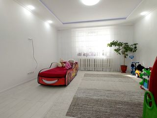 Apartament cu 3 camere, 74 m², Telecentru, Chișinău foto 1