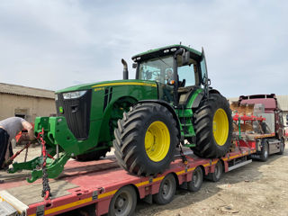 Se vinde Tractor John Deer 8335R