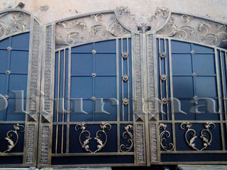 Balustrade,garduri, copertine,  porți, gratii, uși metalice ,alte confecții din fier . foto 10